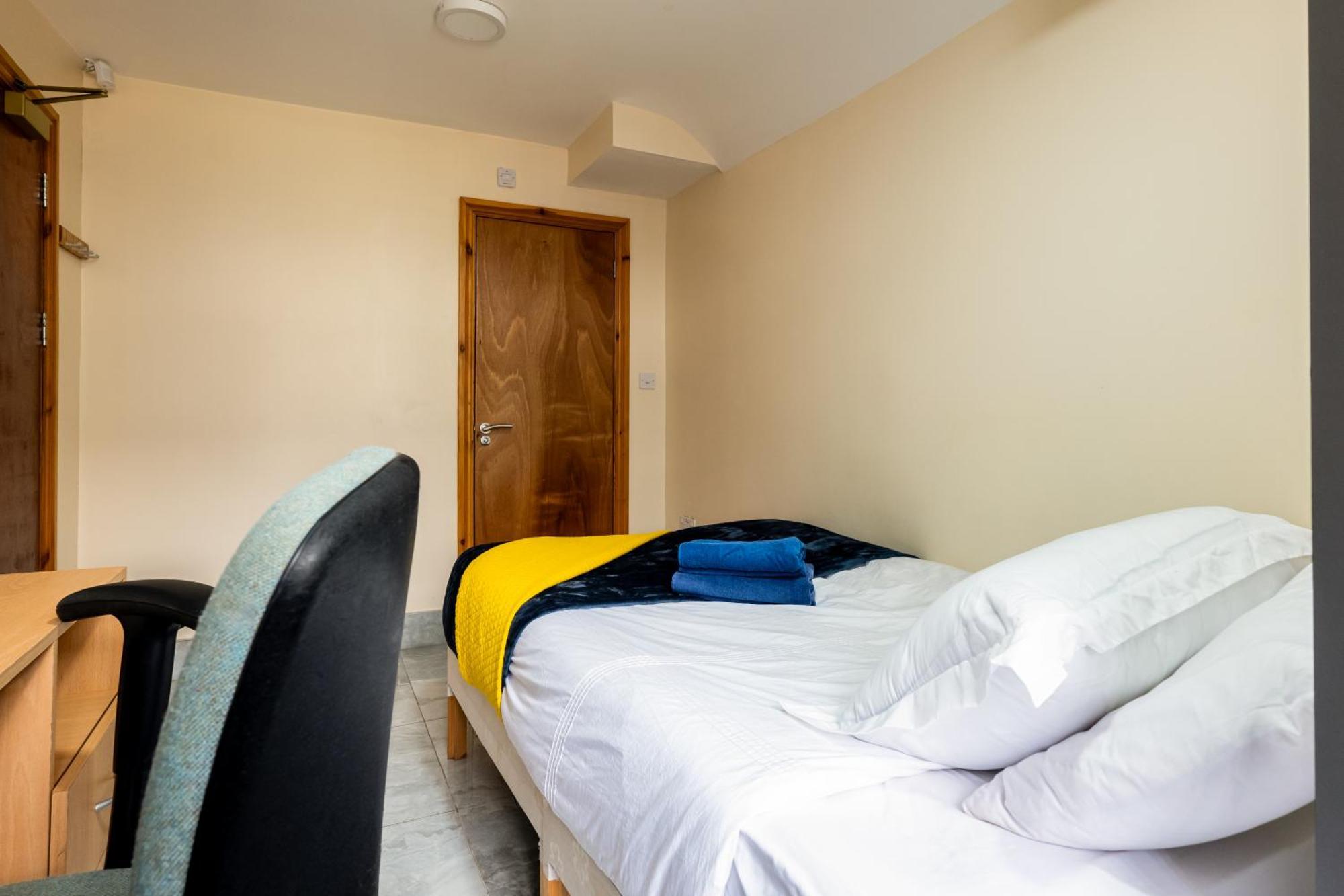 Private Rooms With Private Bathrooms In Selly Oak 버밍엄 외부 사진