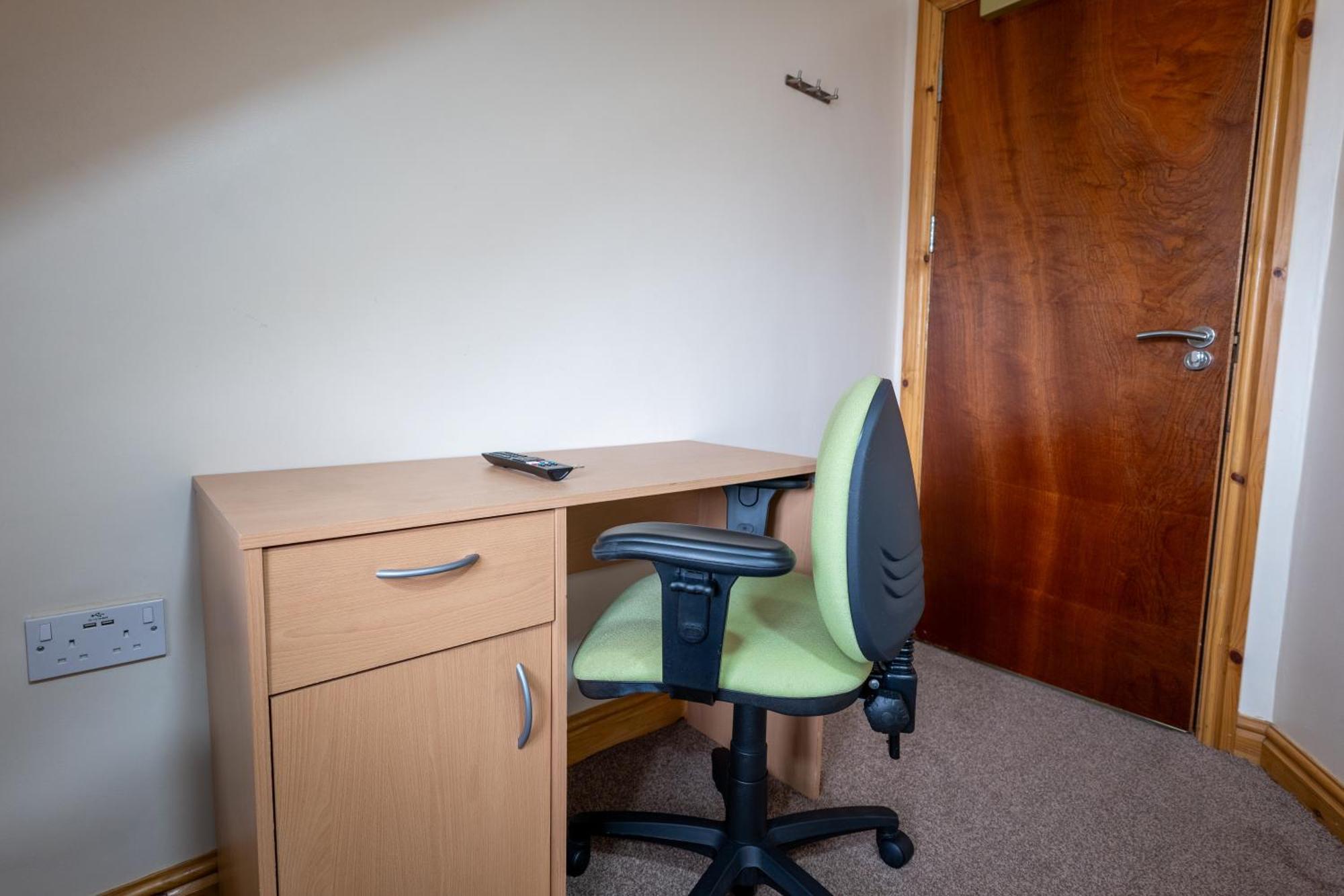 Private Rooms With Private Bathrooms In Selly Oak 버밍엄 외부 사진