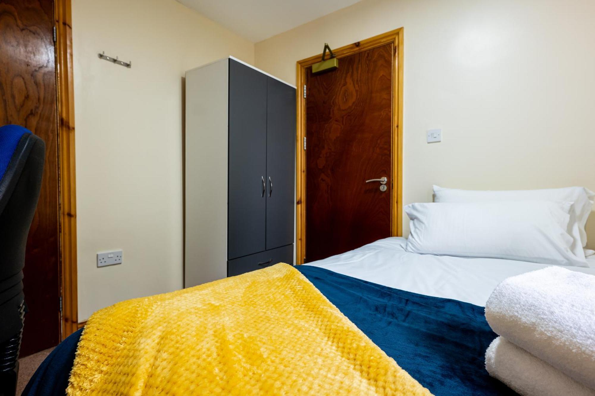 Private Rooms With Private Bathrooms In Selly Oak 버밍엄 외부 사진