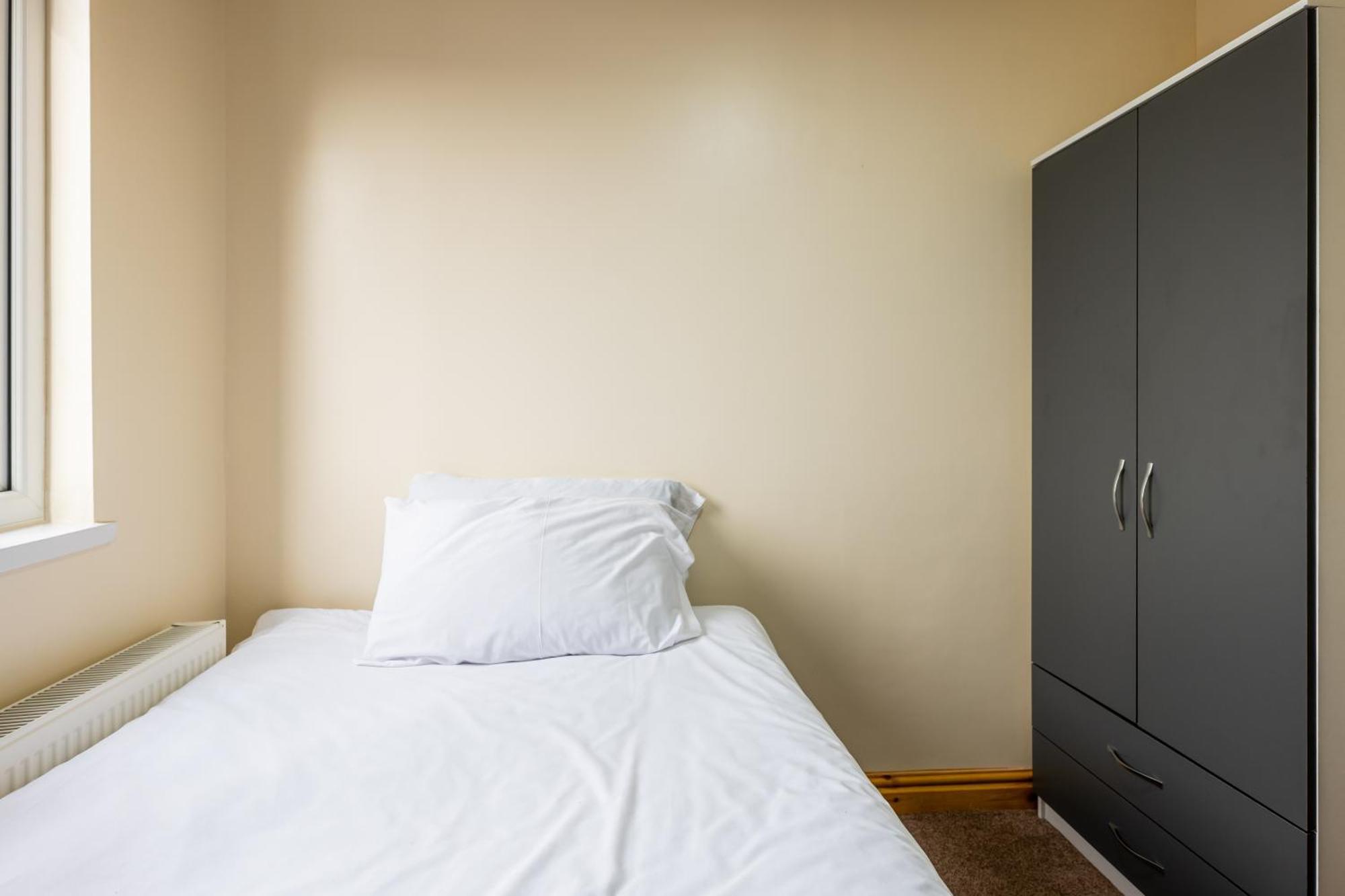 Private Rooms With Private Bathrooms In Selly Oak 버밍엄 외부 사진