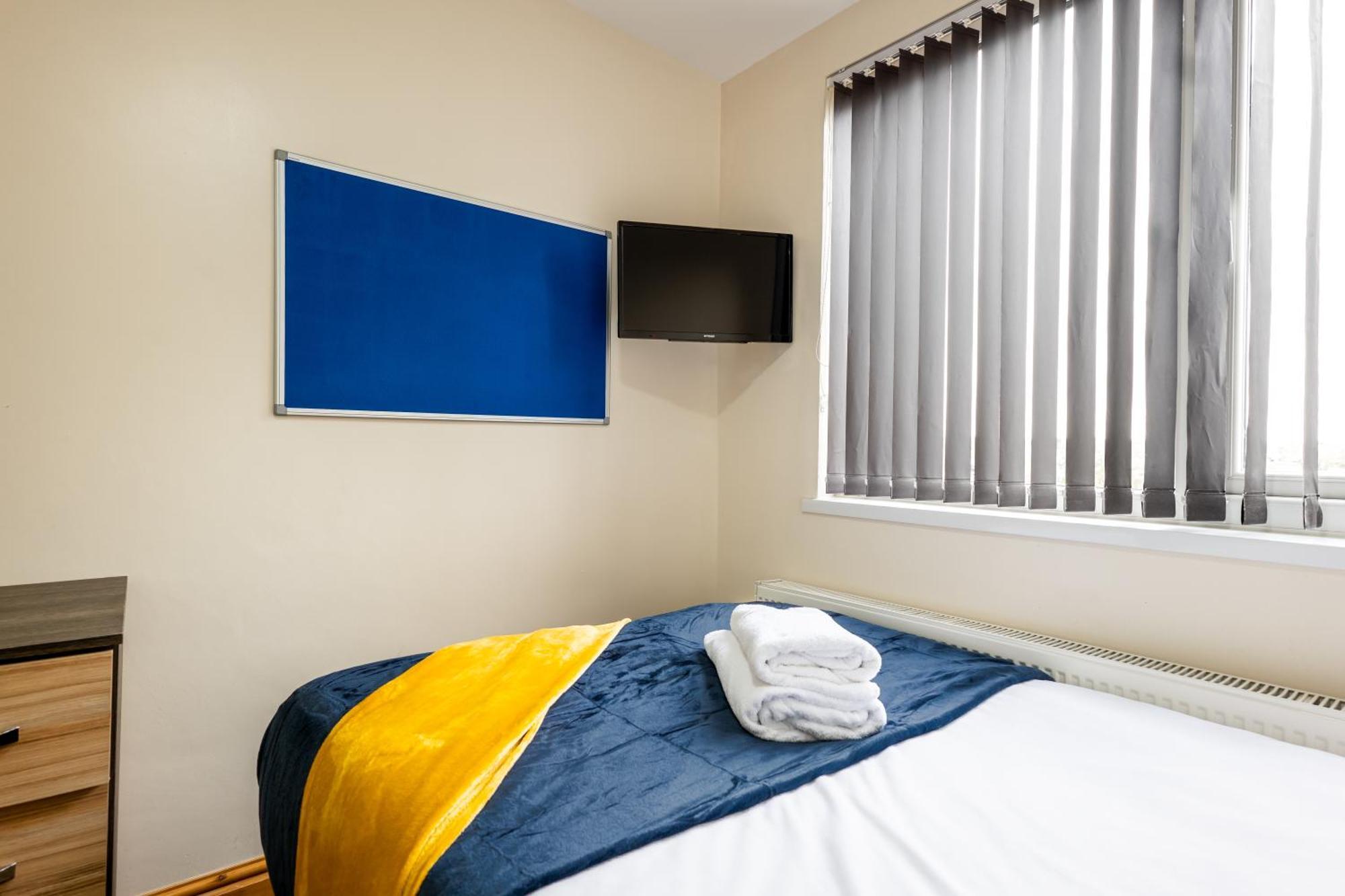 Private Rooms With Private Bathrooms In Selly Oak 버밍엄 외부 사진